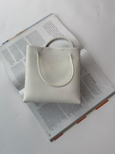 ÇNT-3030 Beyaz Kısa Askılı Fermuarlı Suni Deri Crossbody Omuz Çantası - Cappmoda