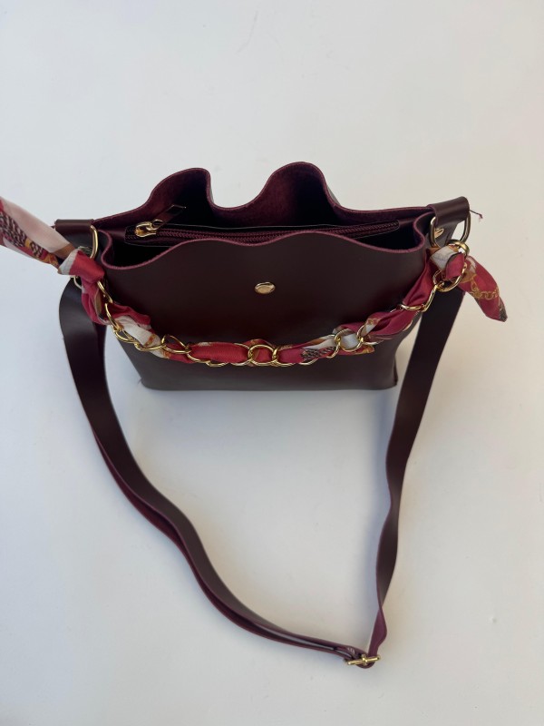 ÇNT-3031 Bordo Şal Detaylı Büzgülü Suni Deri Omuz Çantası - 2