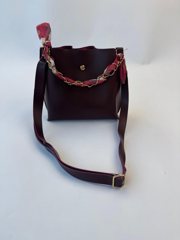 ÇNT-3031 Bordo Şal Detaylı Büzgülü Suni Deri Omuz Çantası - 1