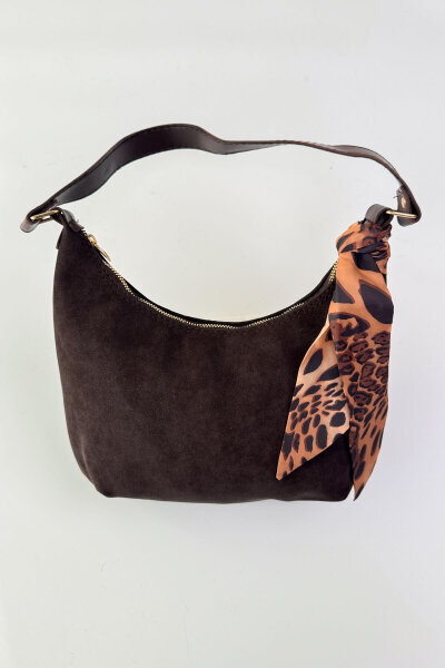 ÇNT-3039 Acı Kahve Süet Fular Detaylı Fermuarlı Omuz Çantası