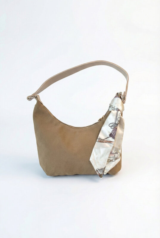 ÇNT-3039 Taş Rengi Süet Fular Detaylı Fermuarlı Omuz Çantası - 1