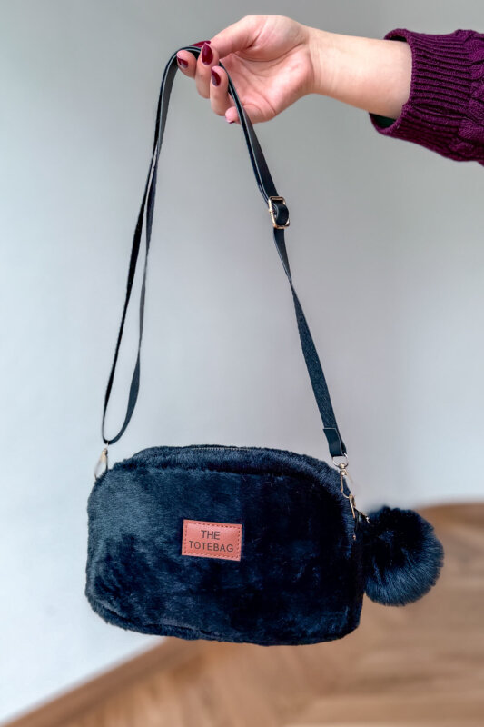 ÇNT-3042 Siyah Peluş Anahtarlık Detaylı Kürklü Omuz Çantası - 1