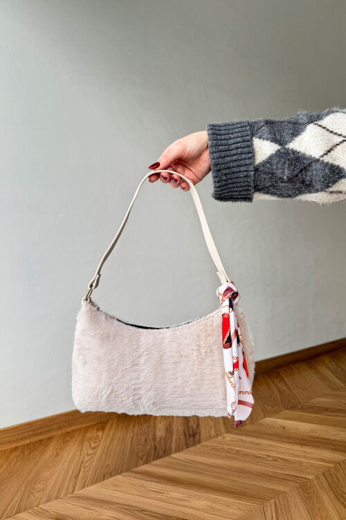 ÇNT-3043 Bej Fular Detaylı Kürklü Omuz Çantası 