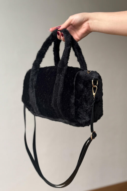 ÇNT-3044 Siyah Yumuşak Dokulu Kürklü Uzun Omuz Çantası (1)