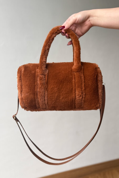 ÇNT-3044 Taba Yumuşak Dokulu Kürklü Uzun Omuz Çantası 