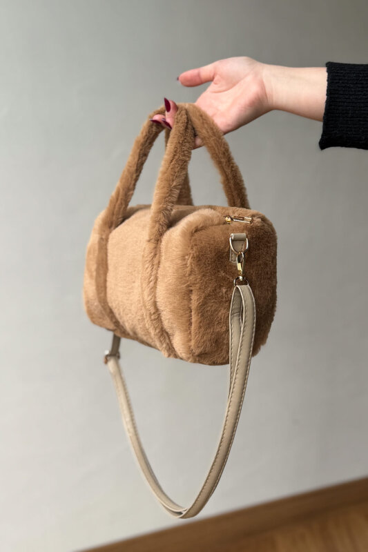 ÇNT-3044 Vizon Yumuşak Dokulu Kürklü Uzun Omuz Çantası - 2