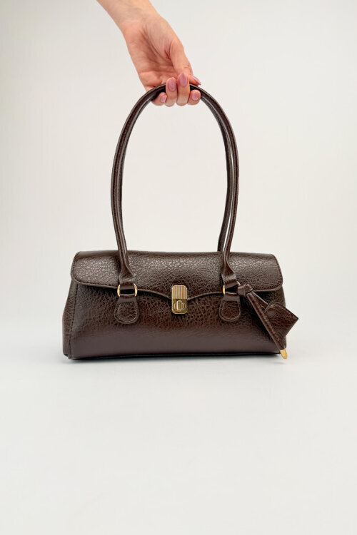 ÇNT-3049 Acı Kahve Suni Deri Vintage Gold Kilitli Siyah Baget Çanta