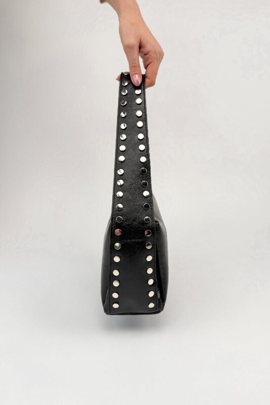 ÇNT-3050 Siyah Suni Deri Gümüş Zımba Detaylı Omuz Çantası - 4