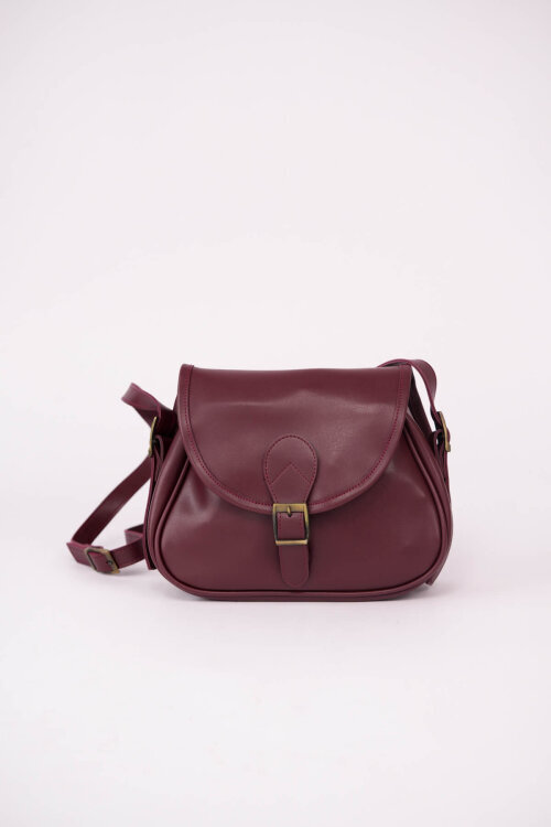 ÇNT-3055 Bordo Kemer Tokalı Kapaklı Omuz Çantası - 1