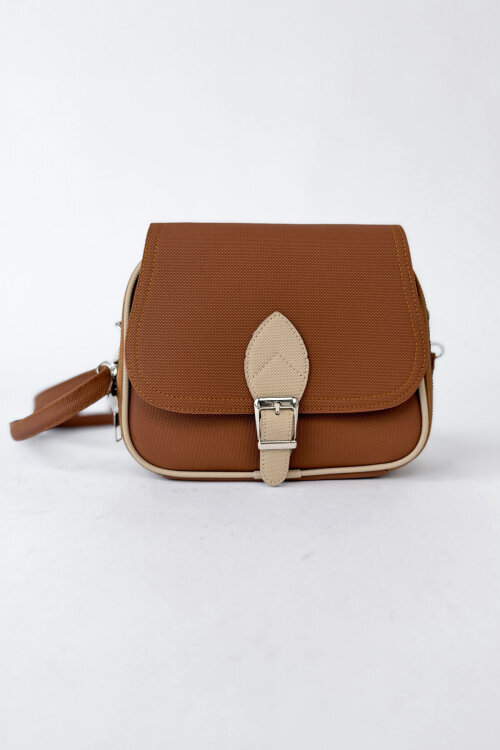 ÇNT-3061 Taba Buckle Klasik Kanvas Postacı Çantası