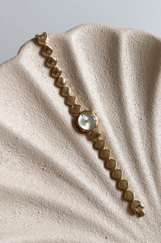Deco Beyaz Kadran Gold Çelik Kare Tasarım Kordon Kadın Kol Saati - 1