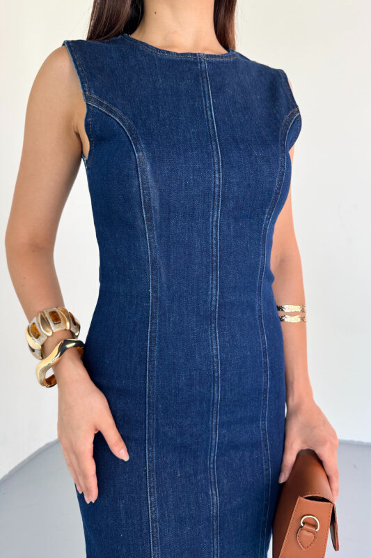 ELB-01745 Koyu Mavi Bisiklet Yaka Arka Fermuar Detay Yırtmaçlı Elbise - 4