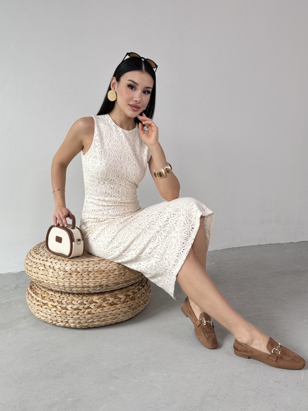 ELB-01748 Krem Rengi Sıfır Kol Bisiklet Yaka Ajur Elbise - 3