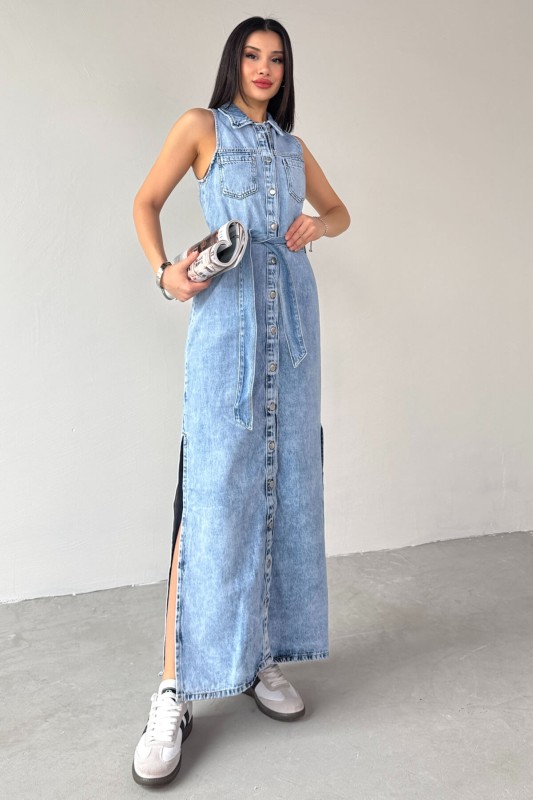 ELB-01759 Mavi Taşlama Kumaş Düğmeli ve Kuşaklı Kot Elbise - 5