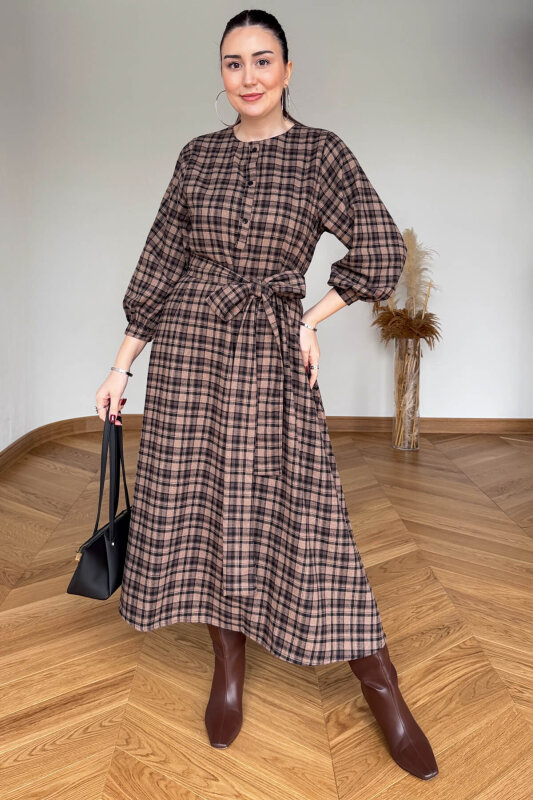 ELB-01839 Kahve-Vizon Kuşaklı Ekose Desenli Gömlek Elbise - 2