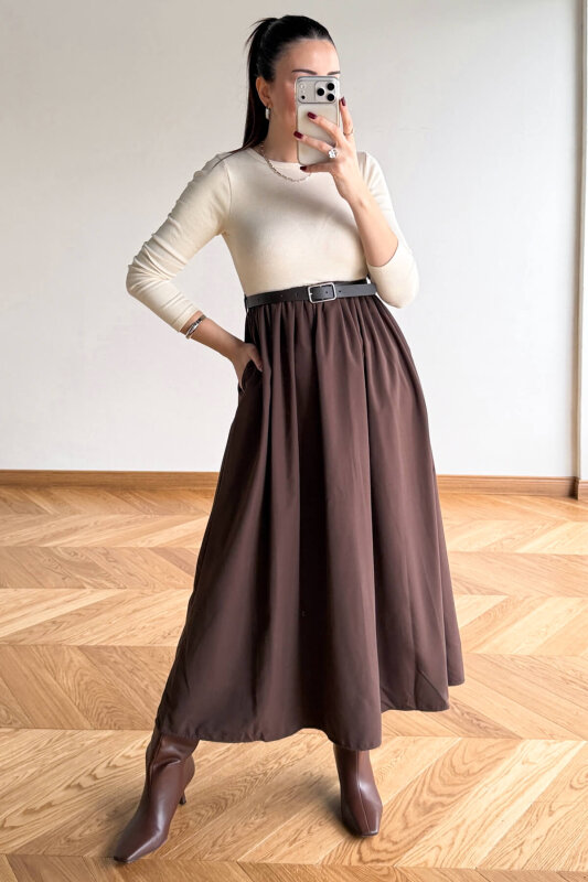 ELB-01841 Acı Kahve Kemerli Parçalı Maksi Elbise - 4