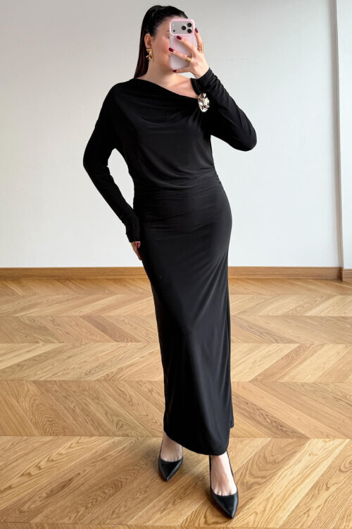 ELB-01842 Siyah Gold Broş Detaylı Drapeli Sandy Elbise - 5