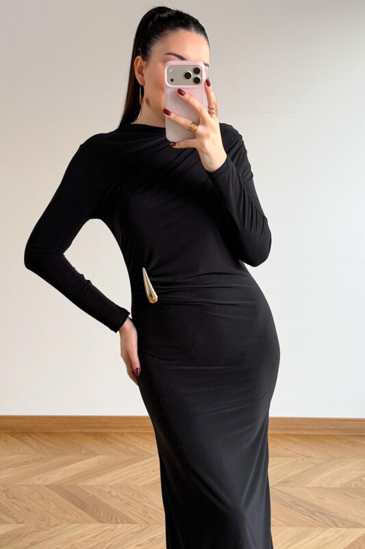 ELB-01843 Siyah Bel Büzgülü Gold Broş Detaylı Sandy Elbise - 3