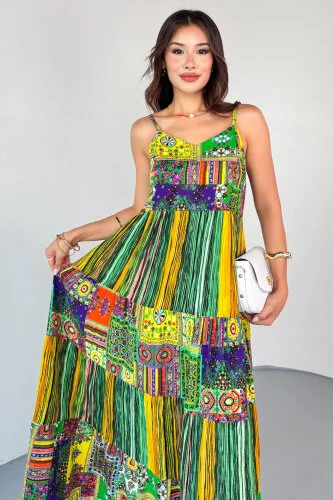 ELB-1828 Yeşil Çok Renkli Etnik Desenli Kat Kat Viskon Askılı Elbise (1)
