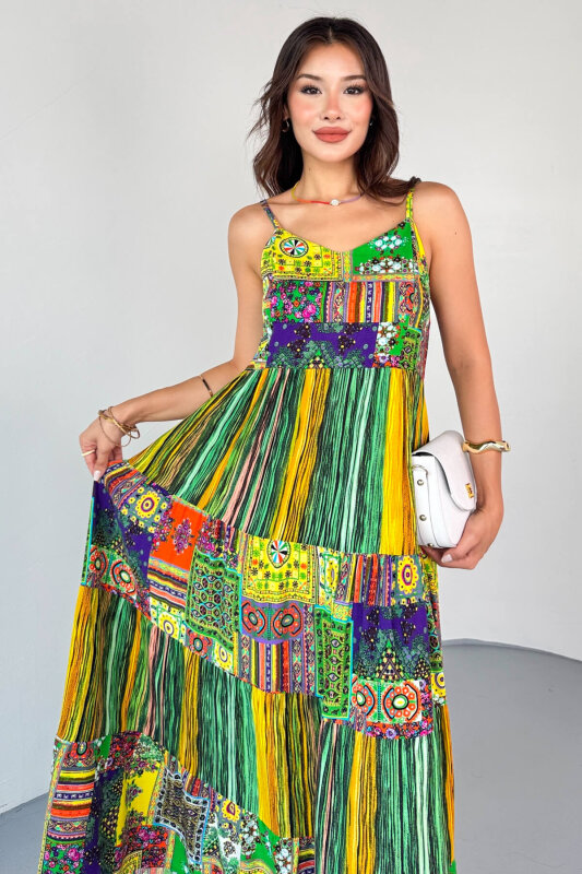 ELB-1828 Yeşil Çok Renkli Etnik Desenli Kat Kat Viskon Askılı Elbise - 2