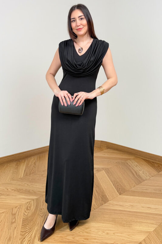 ELB-4542 Siyah Degaje Yaka Kolyeli Sandy Uzun Elbise - 5