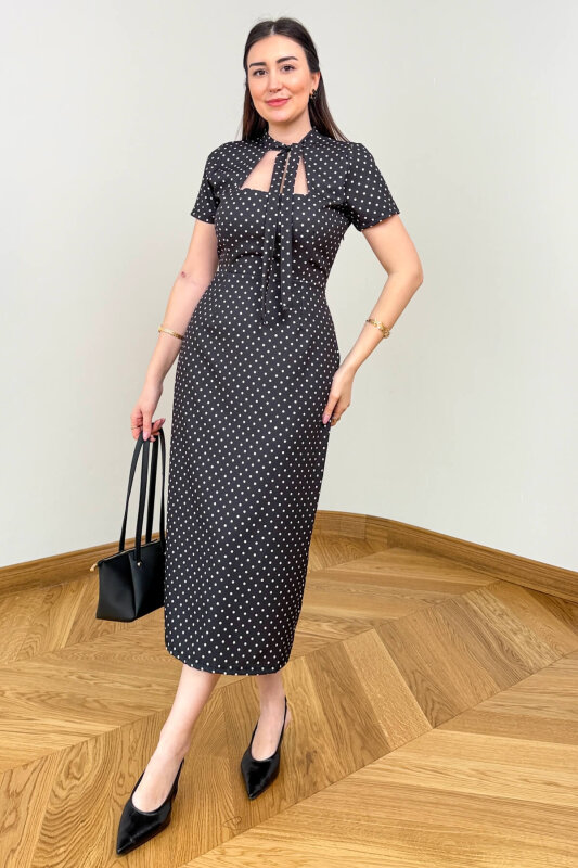 ELB-4575 Siyah Kare Yaka Bağcıklı Puantiyeli Atlas Elbise - 5