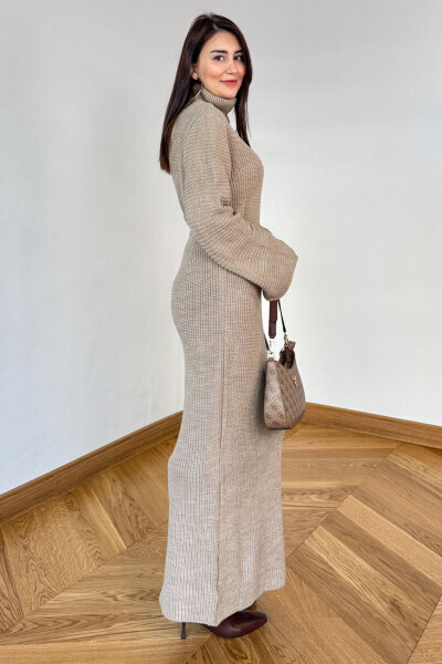 ELB-5199 Taş Rengi Kuşaklı Balıkçı Yaka Pelerin Kollu Uzun Triko Elbise - 4