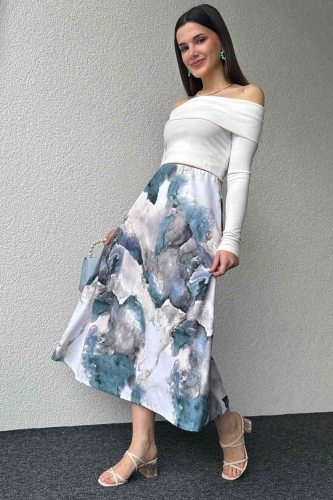 ETK-02325 Mavi Batik Desenli Bel Lastikli Midi Boy Saten Kumaş Etek - 4