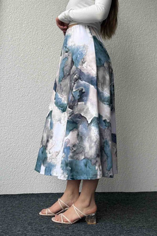 ETK-02325 Mavi Batik Desenli Bel Lastikli Midi Boy Saten Kumaş Etek - 5