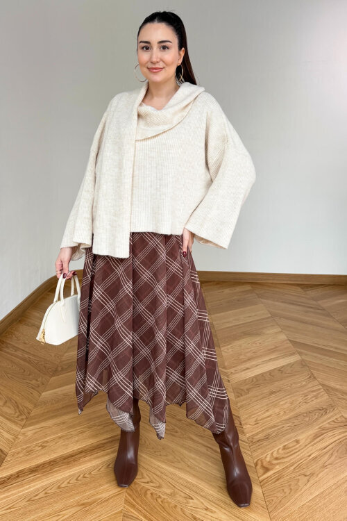 ETK-1378 Kahverengi Asimetrik Kesim Çizgili Desenli Astarlı Etek 