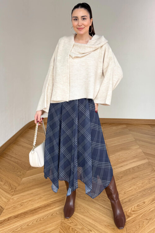 ETK-1378 Lacivert Asimetrik Kesim Çizgili Desenli Astarlı Etek - 3