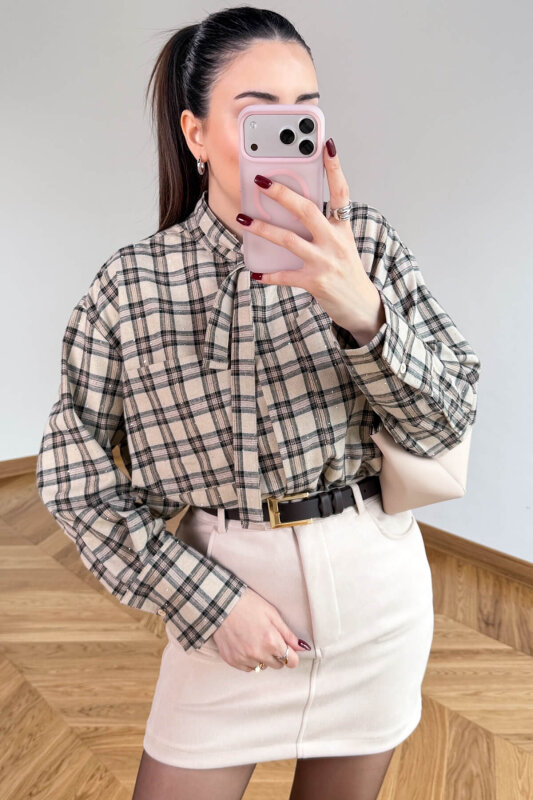 GML-2180 Krem-Siyah Ekose Taş Detaylı Fularlı Hakim Yaka Gömlek - 5