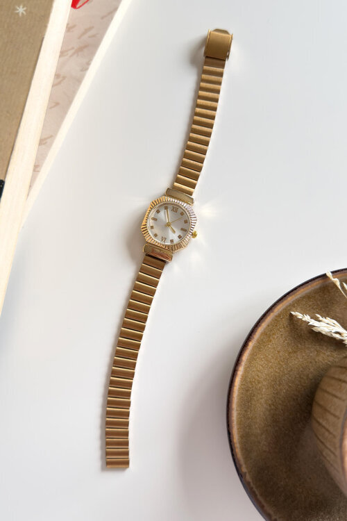 Jarve Beyaz Tırtıklı Yuvarlak Kadran Gold Çelik Kordon Kadın Kol Saati