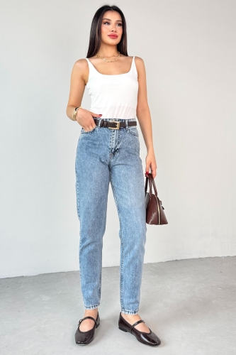 JEAN-08124 Buz Mavisi Taşlamalı Süper Kalıp Momfit Jean - Cappmoda (1)