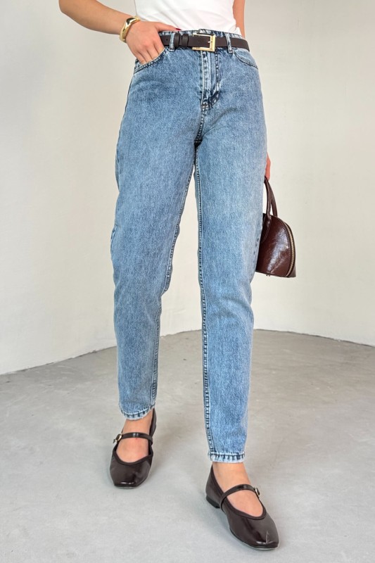 JEAN-08124 Buz Mavisi Taşlamalı Süper Kalıp Momfit Jean - 5