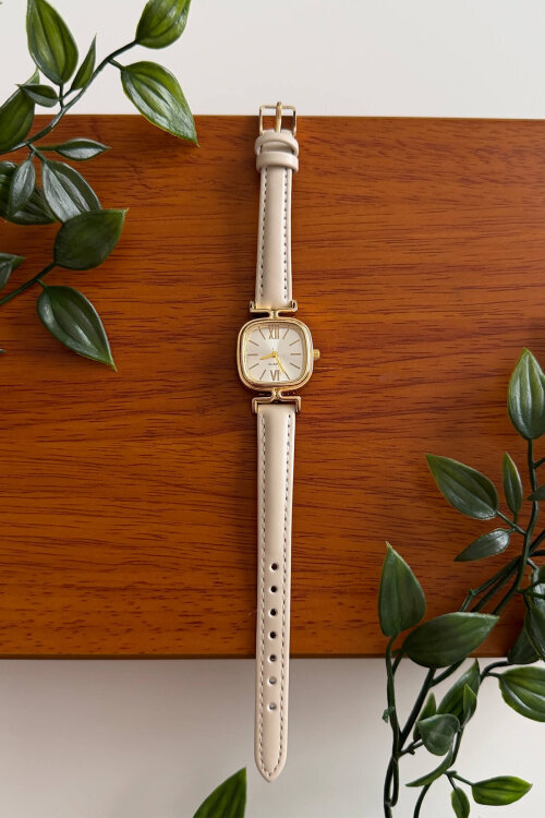 Lisa Bej Kare Kadran Deri Dokulu Kordon Kadın Kol Saati 