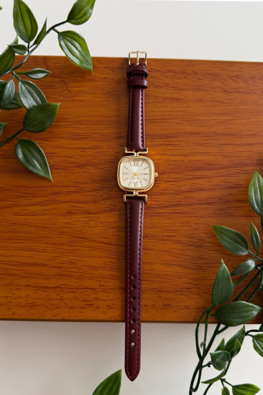 Lisa Bordo Kare Kadran Deri Dokulu Kordon Kadın Kol Saati - 1