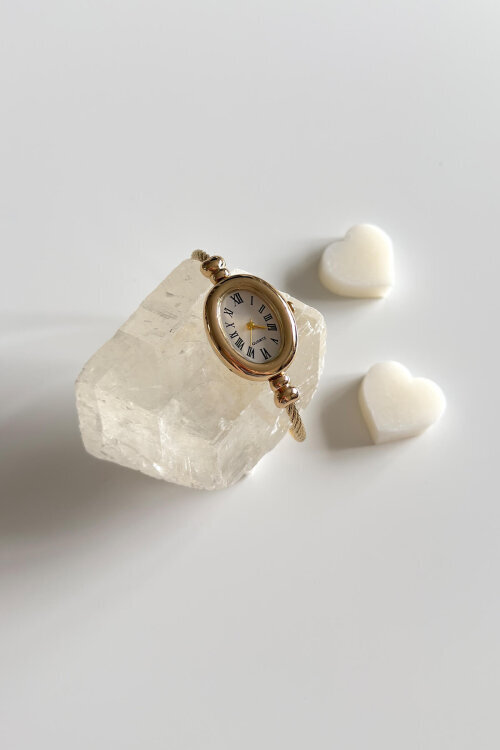 Lucia Beyaz Kadran Gold Burgu Kelepçe Kadın Kol Saati 