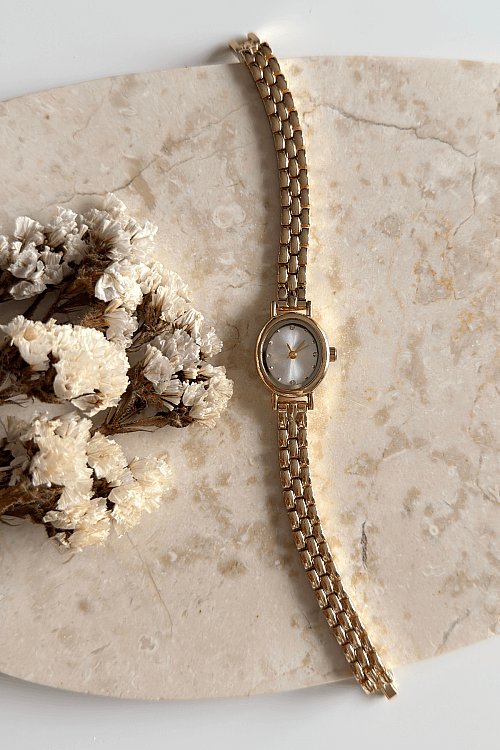 Magic Gold Beyaz Kadranlı Gold Metal Zarif Kordon Kadın Kol Saati