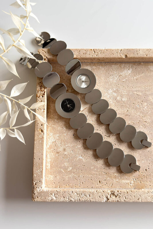 Mirror Özel Tasarım Yuvarlak Siyah Kadran Çelik Silver Kordon Kadın Kol Saati  - 2