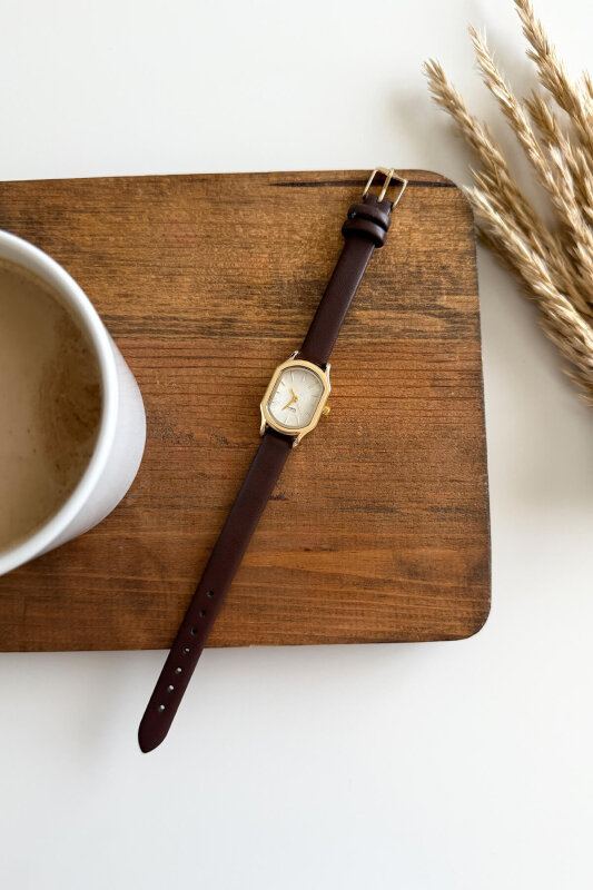 Night Kahverengi Deri Kordon Gold Kasa Kadın Kol Saati - 1