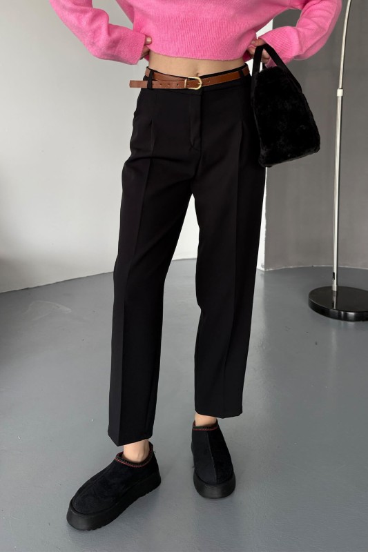 PNT-07404 Siyah Kemerli Havuç Model Atlas Kumaş Pantolon - 1