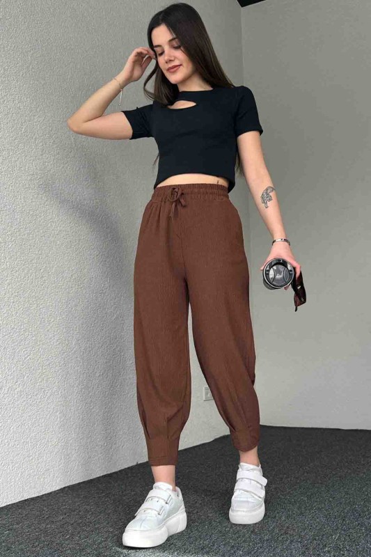 PNT-7384 Kahverengi Gofre Kumaş Pens Detaylı Şalvar Pantolon - 3