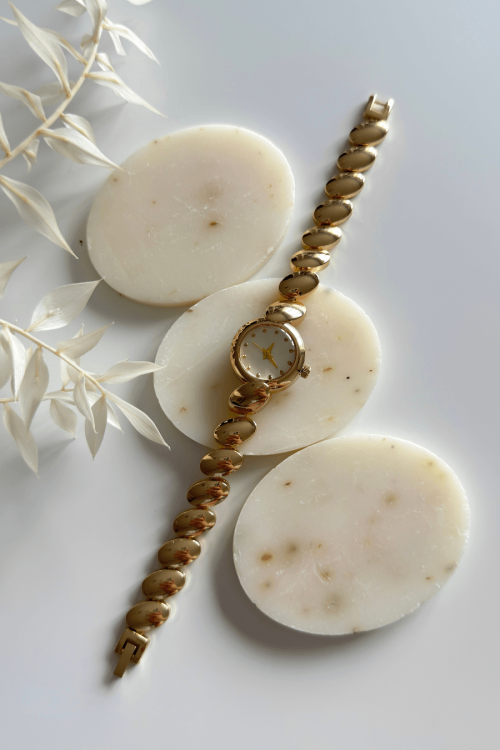 Rhea Gold Kadran Çelik Oval Tasarım Kordon Kadın Kol Saati 