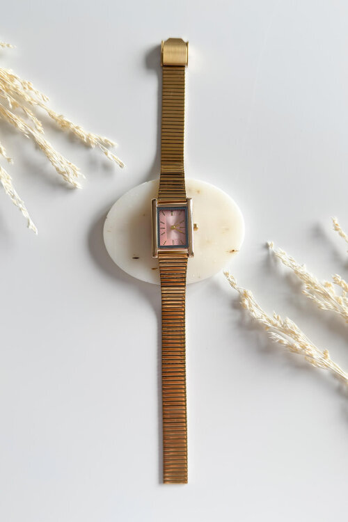 Selis Pudra Dikdörtgen Kadran Gold Çelik Kordon Kadın Kol Saati 