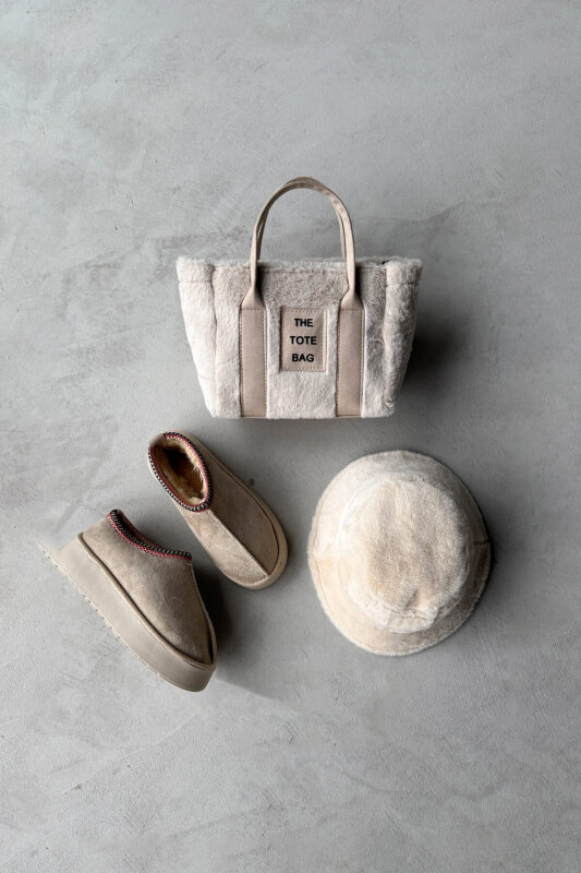 SET2028 Taş Rengi Bilek Boy Bot-Çanta-Şapka Kürklü Üçlü Set - 1