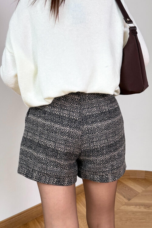 ŞRT-16029 Bej Gold Düğmeli Balıksırtı Desenli Kışlık Şort - 4