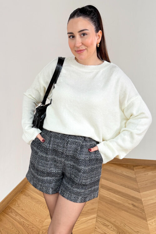 ŞRT-16029 Siyah Gold Düğmeli Balıksırtı Desenli Kışlık Şort - 3