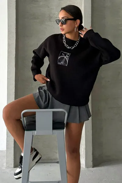 SWT-14269 Siyah Bisiklet Kabartma Baskılı Üç İplik Şardonlu Basic Sweatshirt