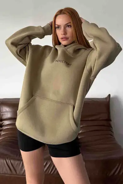 SWT-14277 Haki Affection Yazı Baskılı Kapüşonlu Üç İplik Şardonlu Sweastshirt - Cappmoda